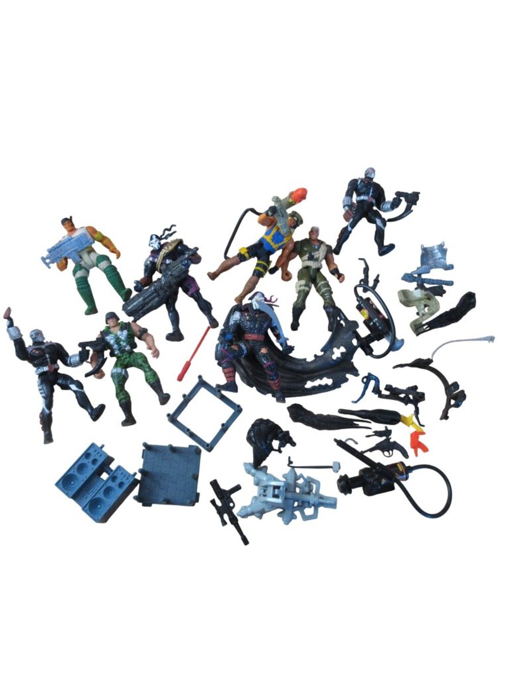 Vintage Lot of 8 G.I. Joe Extreme Action Figures PLUS Assorted Accessories